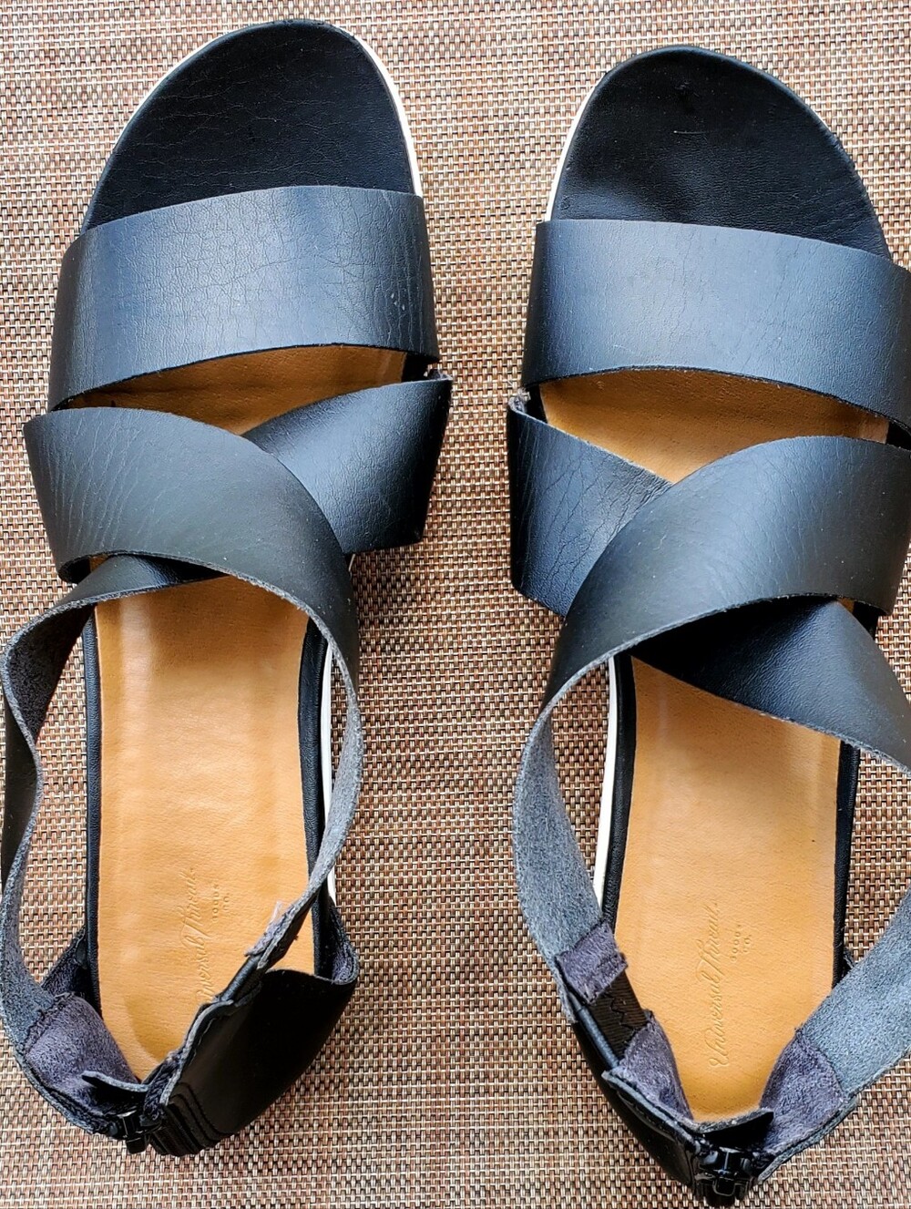 Universal Thread Black Leather Crisscross Wedge Sandals W/ 2" Heel Sz 11